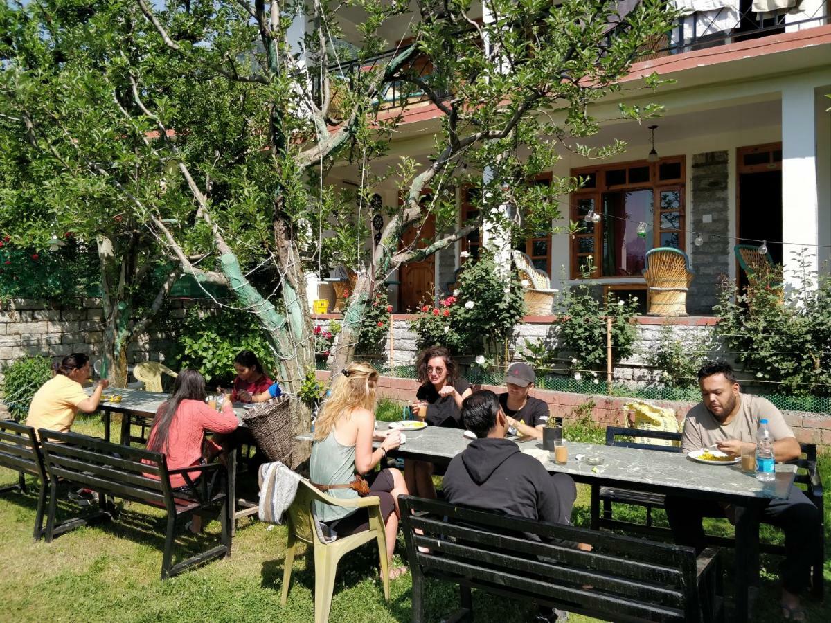 Madpackers Manali Hostel Exterior photo